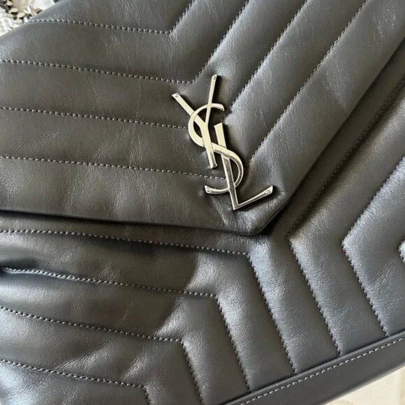 Saint Laurent Medium Monogram Y-Quilt Matelassé Loulou Bag - Great Condition!!!! - Picture 4 of 9